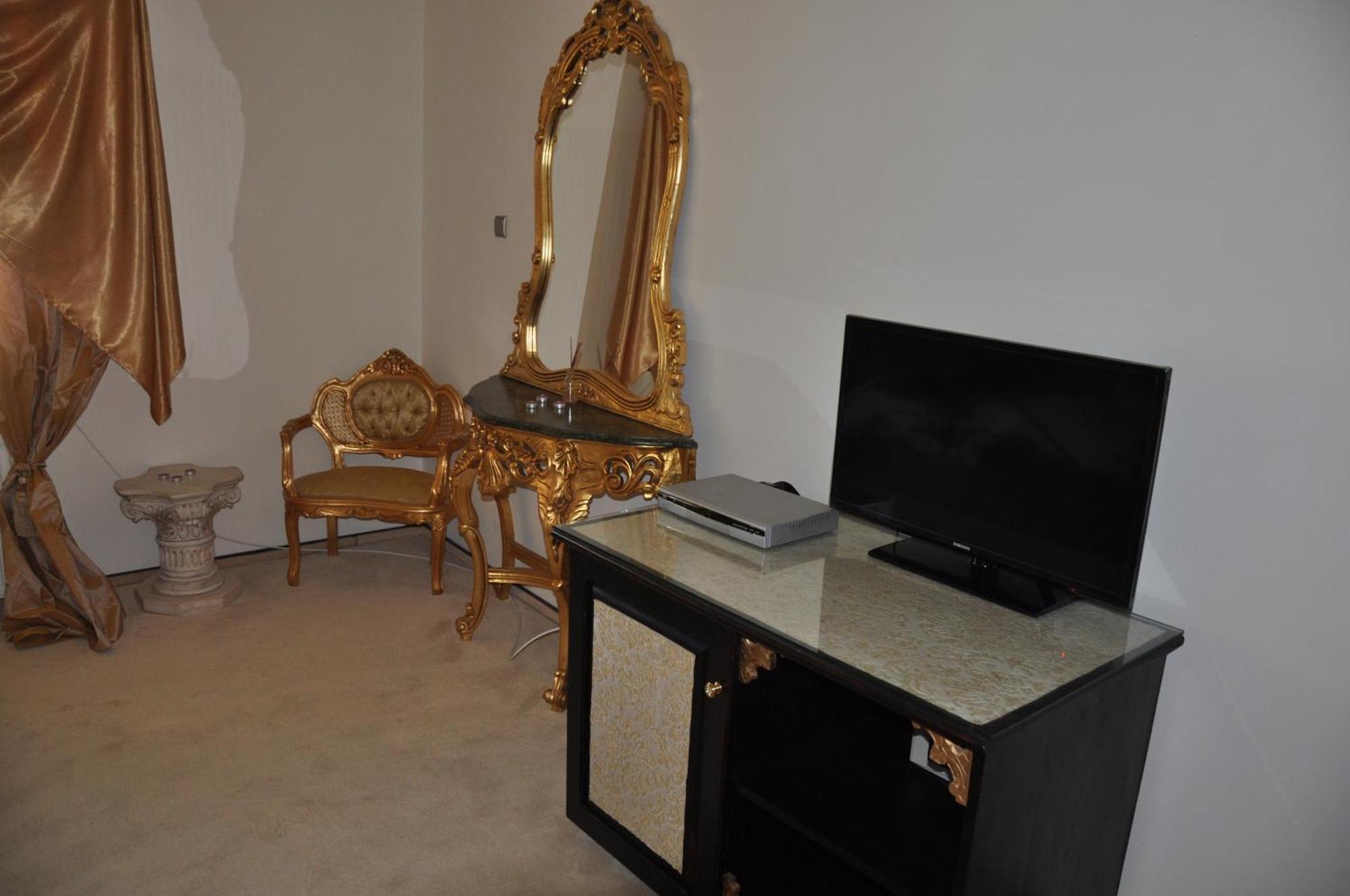 Casa Cu Farfurii Hotel ซินายา ห้อง รูปภาพ